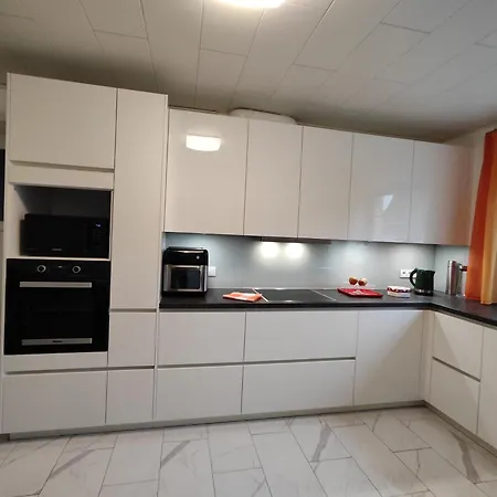 Grand Westfalia Osnabrueck 8 Personen 2 Baeder Wintergarten 4 E-bikes